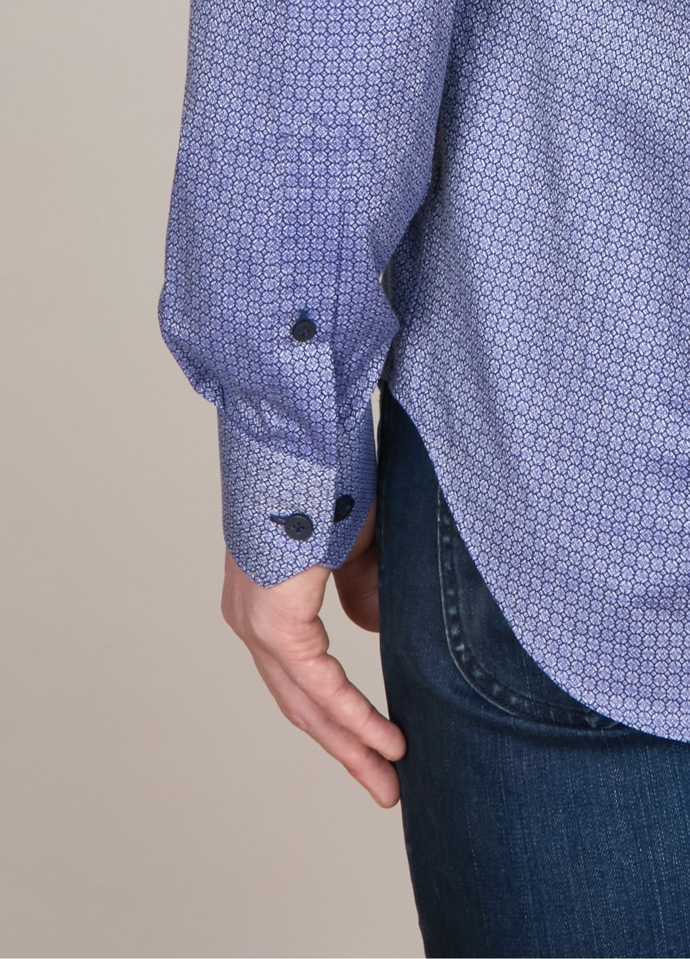 CIRCLE-WORK PRINT SHIRT SLIM FIT