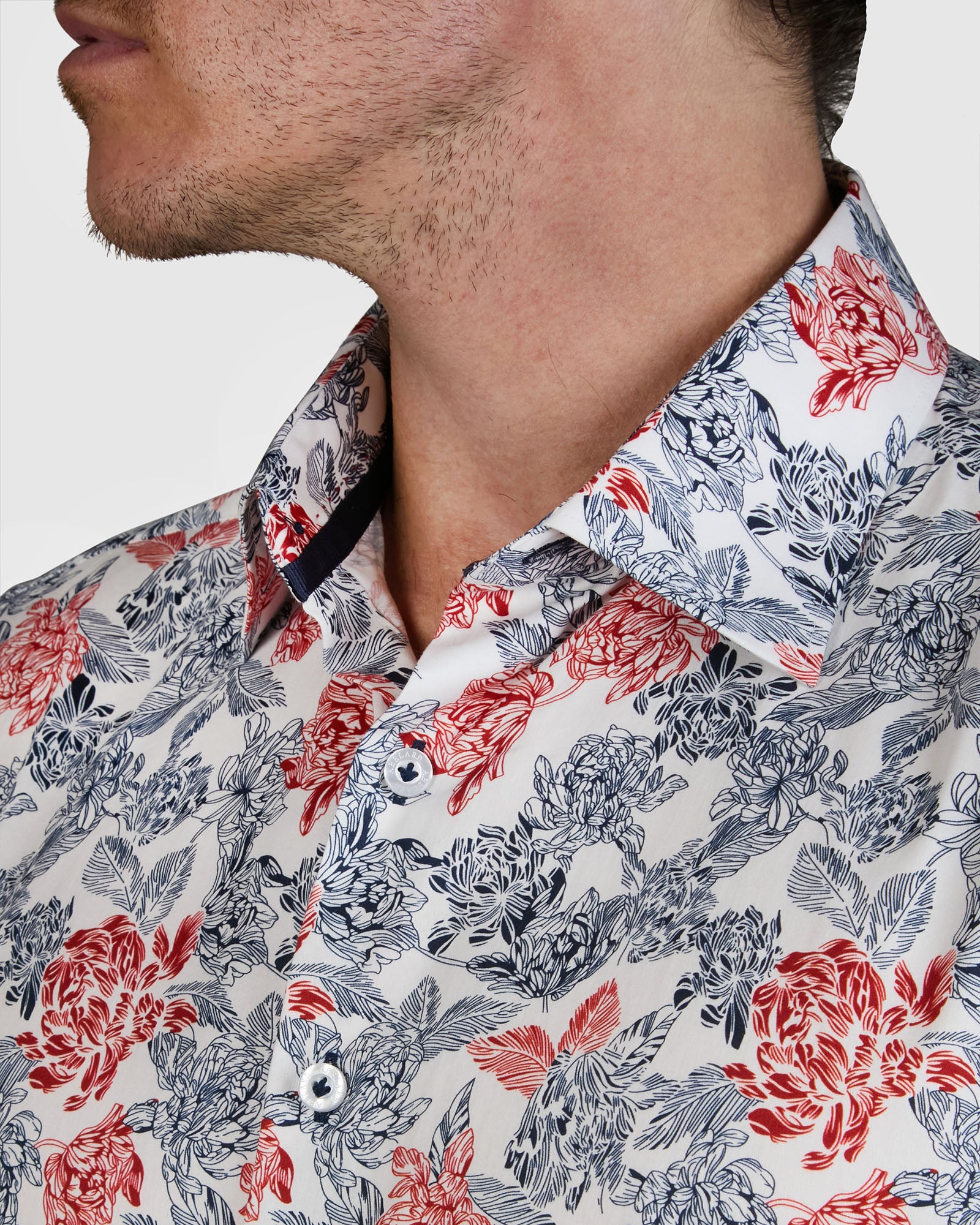 OUTLINE PRINT SLIM FIT SHIRT