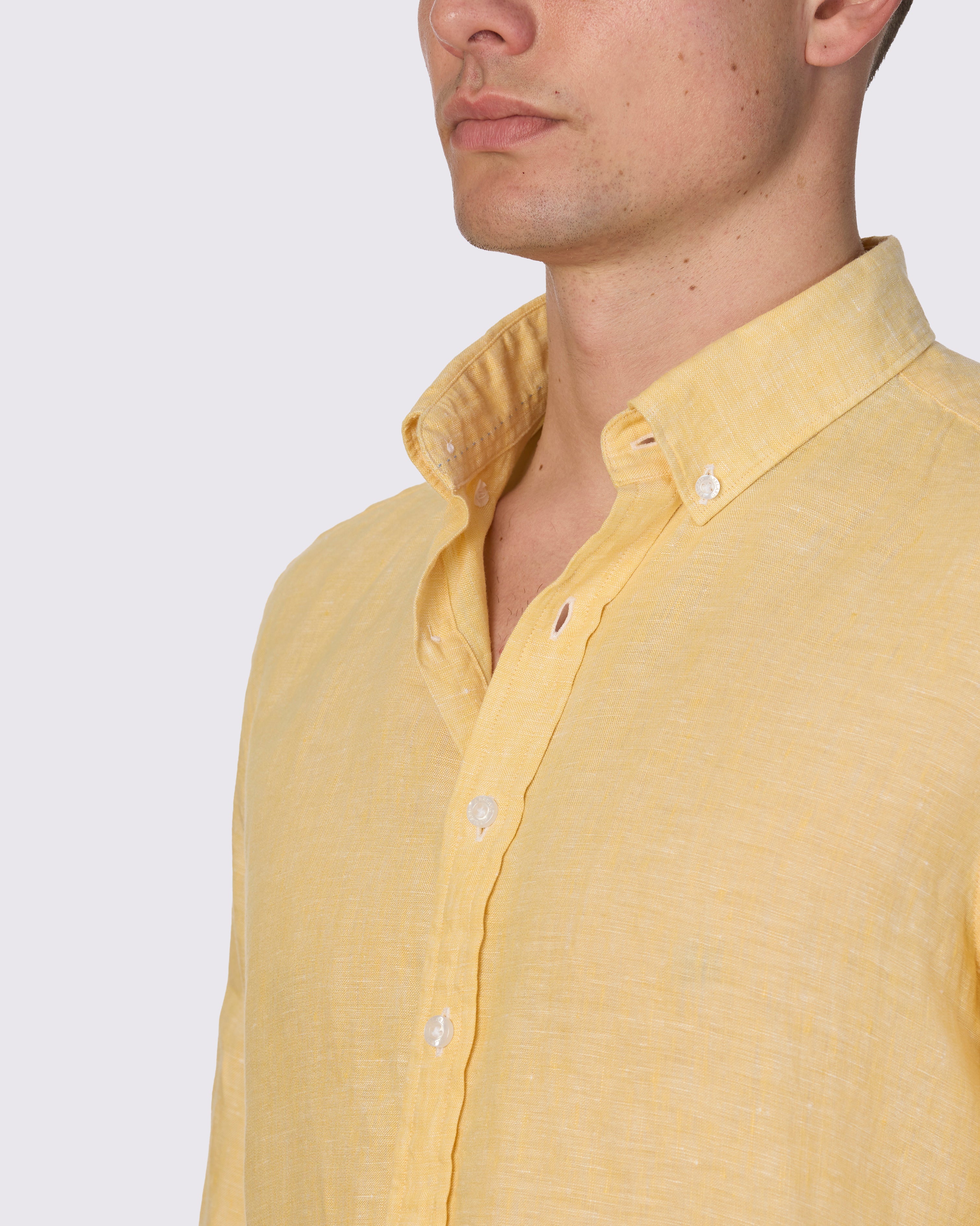 Piatto II Pure Linen Slim Fit Shirt - Yellow - Close Up View