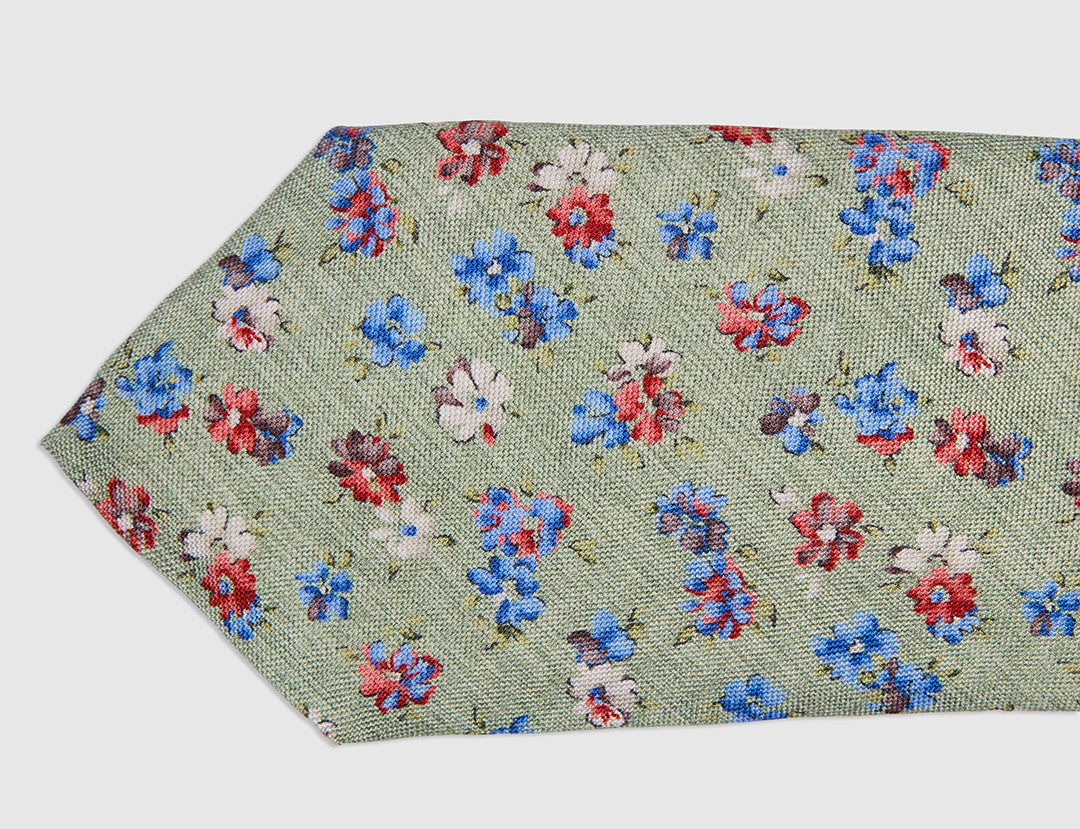 Fresh Flower Print Tie