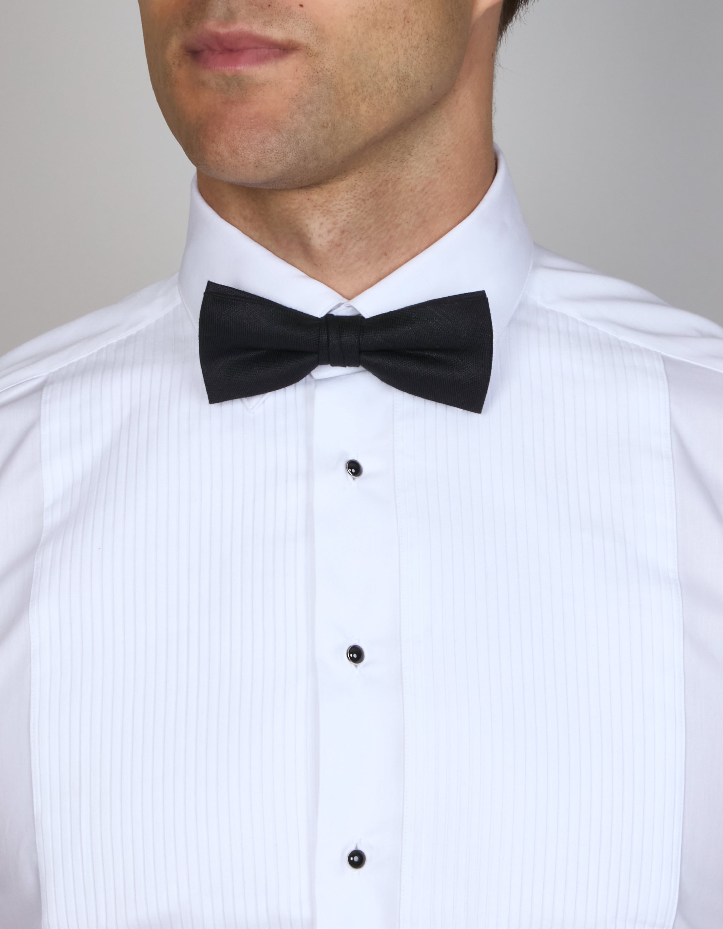 PLEAT FRONT DINNER SHIRT CLASSIC COLLAR CLASSIC FIT