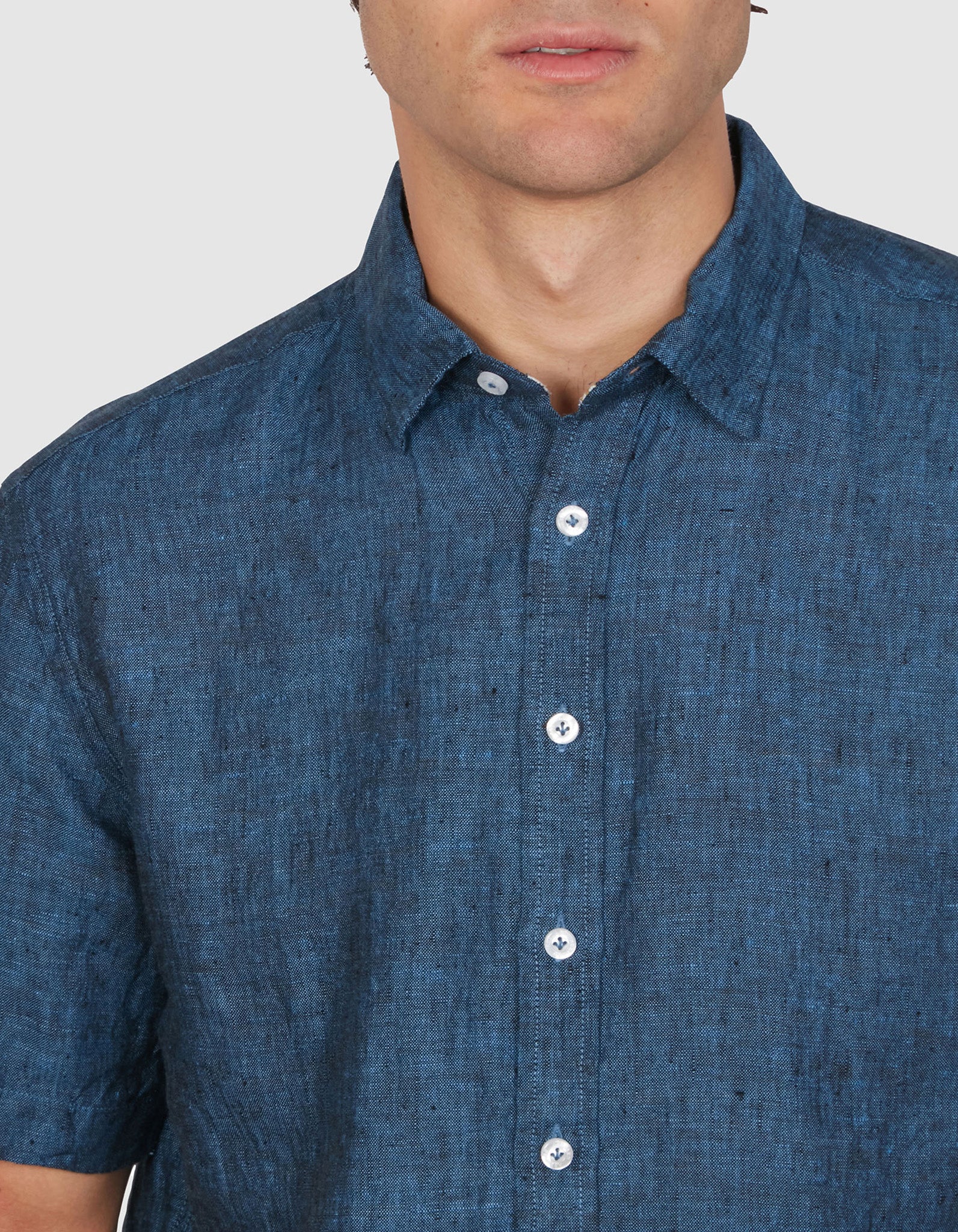 PURE LINEN SHIRT CLASSIC FIT SHORT SLEEVE