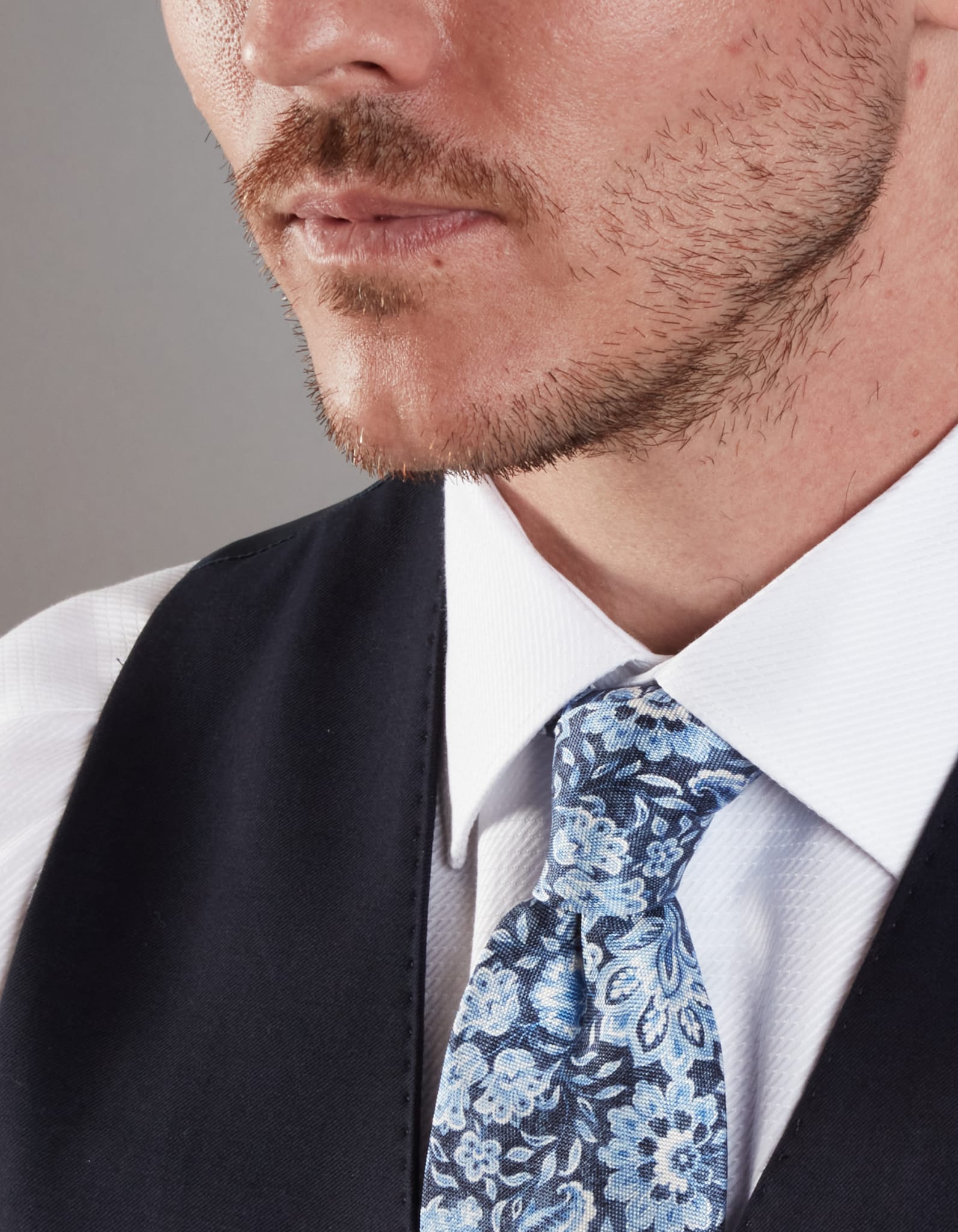 Italian Silk Tie Medaglione Print